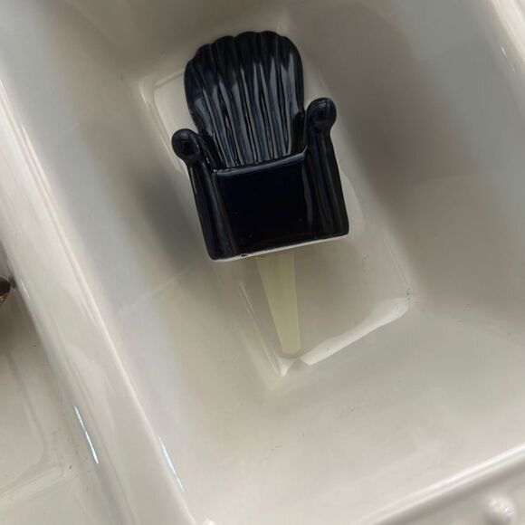 Nora Fleming Divided Dish w/Faux Minis - Picture 4 of 7